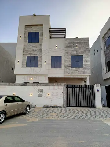 فيلا 6 غرف نوم رئيسية للإيجار في الزاهية عجمان.