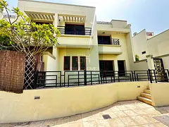 Specious 3 Master Bedroom Community Villa