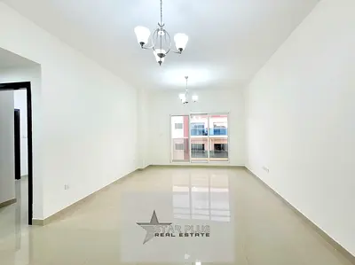 VERY SPACIOUS 2 BEDROOM APARTMENT AT THE MAIN LOCATION READY TO MOVE.