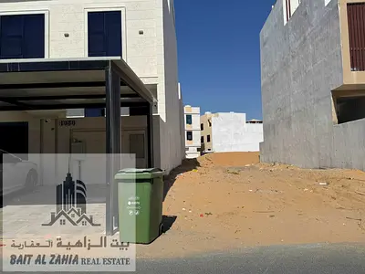 Townhouse plot in Prime location on developed residential area