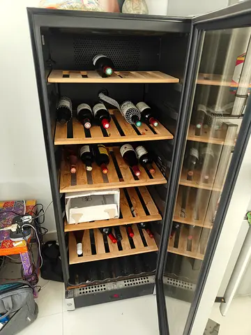 Vestforest wine fridge dual temperature 155 bottles
