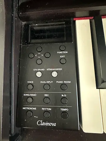 Yamaha Clavinova CLP-635 Digital Piano - Good Working Condition, like new