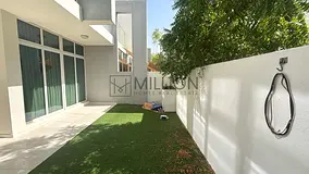 Spacious 3BR Villa | Unfurnished | Prime Community Living