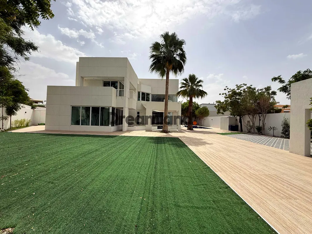 GCC | Elite Villa | Pool & Basement | Great Layout