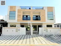 For sale: 5-bedroom villa with a roof terrace in a prime location, including registration fees. Exce