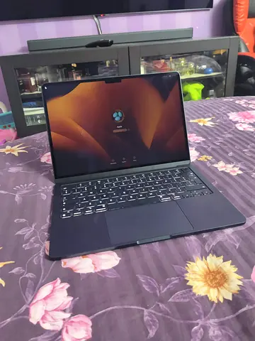 MacBook Air M2 8gb 256Gb 13 inch AppleCare feb 2027