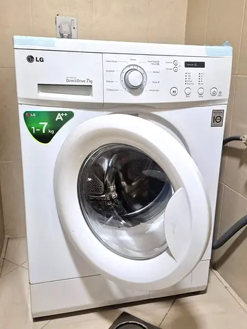 LG WASHING MACHINE 7KG
