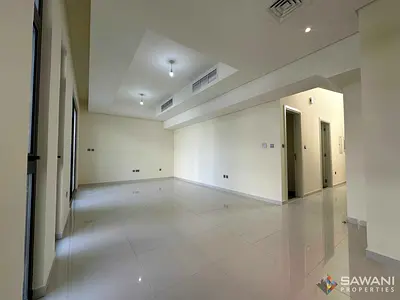 R2M1 | 4br + Maid | SPACIOUS | 5 Bathrooms |