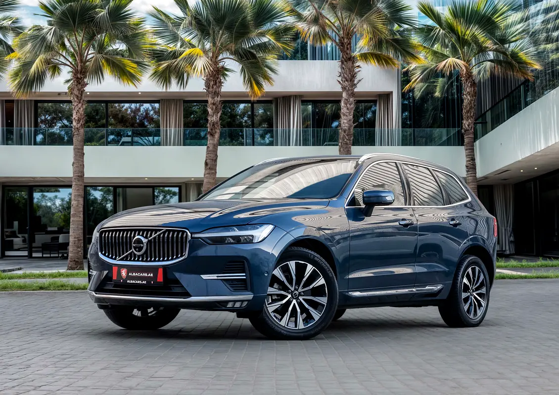 Volvo XC60 2023 — photo 1 of 13
