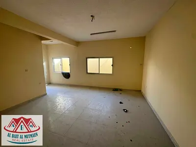 بيت اربعة غرف نظيف مقابل حديقة الجزات