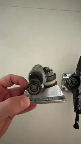Tensor trucks (pair) 8’