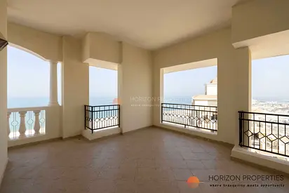 Sea & Lagoon View | Vacant Nov