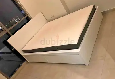 IKEA malam queen‑size bed (160 × 200 cm) with 2 storage drawers underneath and an IKEA mattress ✨