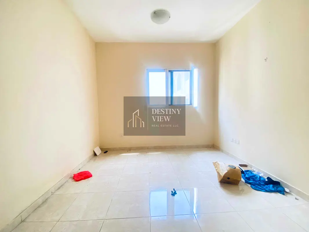 Like brand new lavish 1bhk apartment fully family Building with balcony