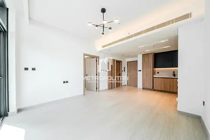 Close to Metro | Marina View | Mid Floor | Vacant