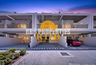 DIRECT FRM OWNER | KEYS IN HAND | 4BR TOWNHOUSE