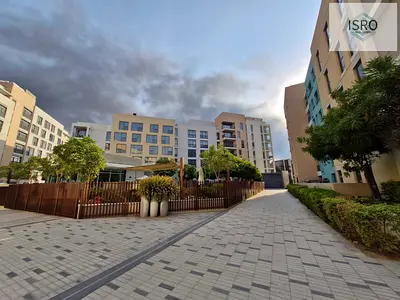Brand new and free hold studio with garden area