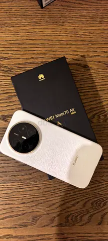 Huawei Mate 70 Air with original box - White, good condition