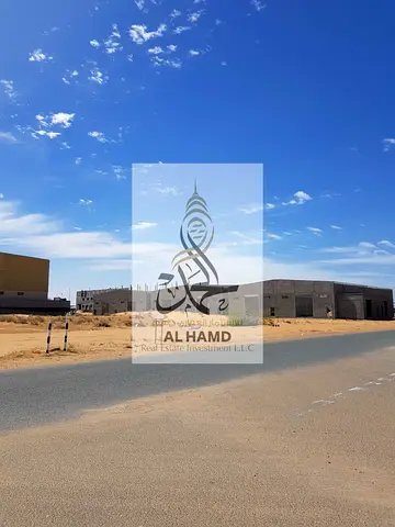 للبيع من المالك مباشر أرض صناعية بمساحة 43,594 موقع استراتيجي داخل المنطقة الصناعية الجديدة، وسط بيئة صناعية قائمة تضم المصانع والشركات والمستودعات