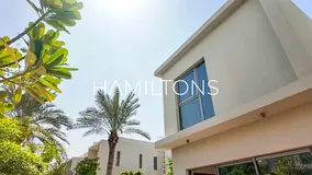 Refined Luxury Living | Minutes from City Centre | Resale