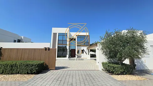Modern 3BR Villa | Family Friendly