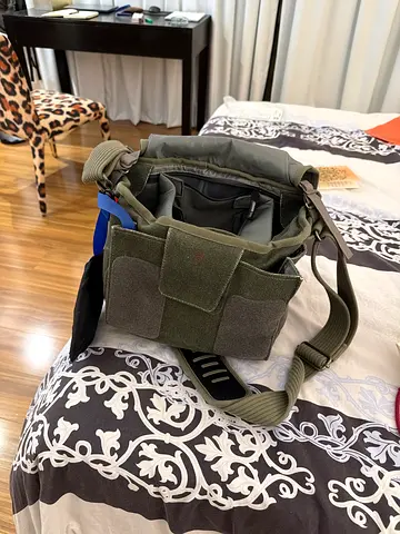 Think Tank Retrospective 10 Camera Bag used for sale