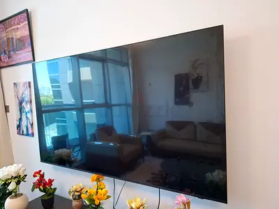 75-inch QlED Smart TV