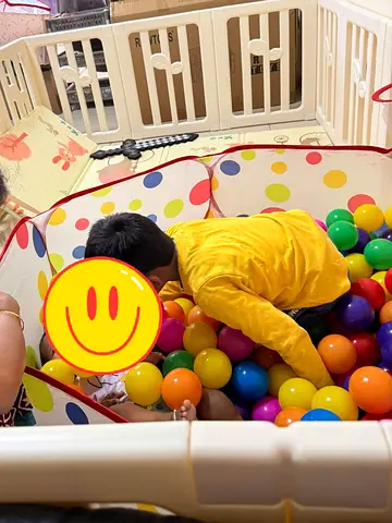 Baby playpen