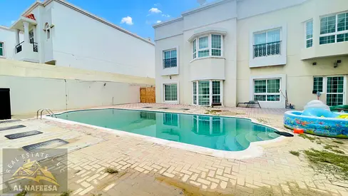 Corner 4BR Villa | Private Entrance | Garden | Shared Pool | Prime Location