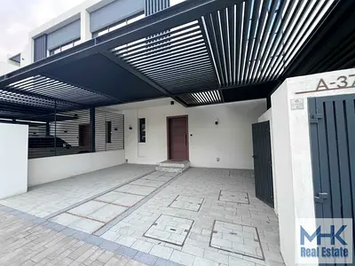 Nice 2bed+maid Townhouse in Danah Bay , Marjan Island