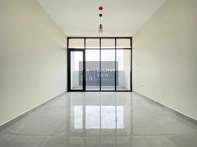 CLOSE TO PARK \\ BRAND NEW \\ 1-BEDROOM HALL