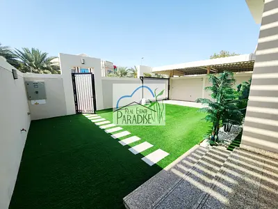 available brand new single storey semi independent 3 Bedrooms villa /modern finish with Maid Room/laundry room /5 parking space / for rent in mirdif