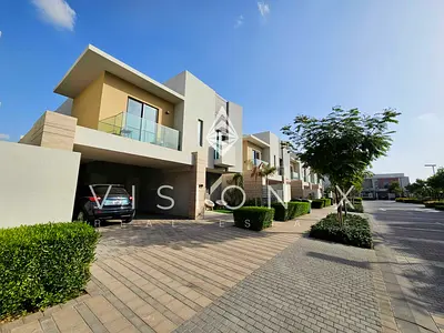 Spacious Garden Villa | Modern Living | Family Community