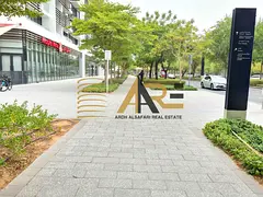 Lavish 1BHK Apartment with Balcony, Gym and pool in gated community.