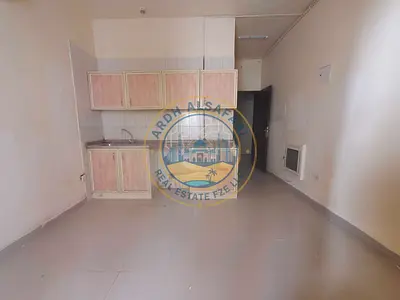 Spacious studio for bachelor near to al madina