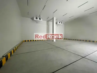 Cold Store with all Facilities in Ras al Khor
