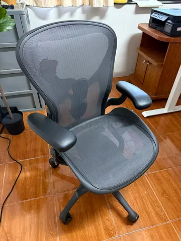 FOR SALE HERMAN MILLER REMASTERED SIZE B FULLY LOADED