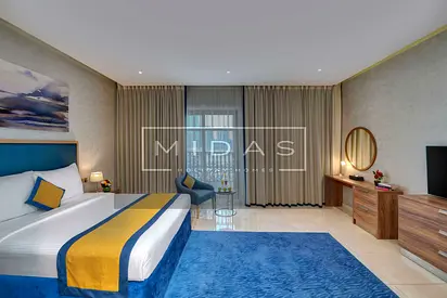 Budget Friendly I Balcony I Near Tram