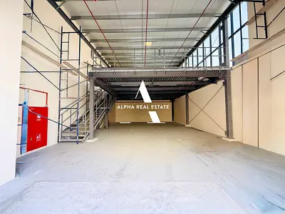 Premium Industrial Warehouse | Ideal for Logistics & Storage