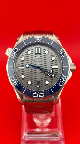 Omega Seamaster Diver 300M 42mm | Full Set (2023) — Very Good Condition