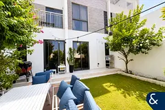 5 Bed+Maids | Single Row |Vacant On Transfer