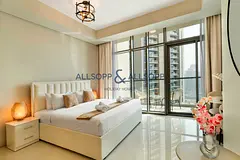 Skyline Studio Escape | Aykon City Tower C