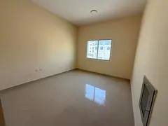 New building - Prime location - Split air conditioning - Separate kitchen - Second tenant - Free mai