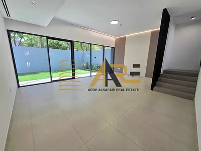 Corner unit Single row ready to move 3BR Townhouse in Robinia Massar