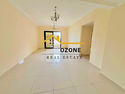 No commission with free parking 3br in school area good location good building full family building family area easy exit to dubai