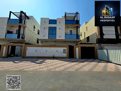 Villa in Al-Haliyo 2 area, 5 master bedrooms, 3 floors, swimming pool and roof, 4200 sq ft, including electricity, water and air conditioning, strategic location close to all services