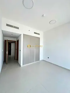 SPACIOUS 3 BR | MODERN LAYOUT | READY TO MOVE