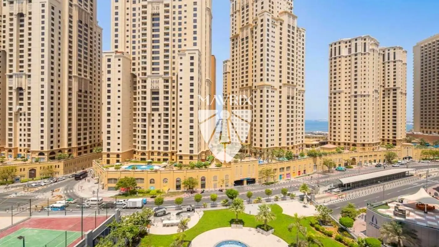 Upgraded | Fully Furnished | Seaside Living