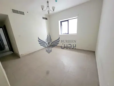 READY TO MOVE 2BHK 2BHAT ROOM CENTRAL AC&GAS
