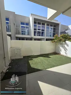 LUXURY SPACIOUS 3BEDROOMS FOR RENT READY TO MOVE